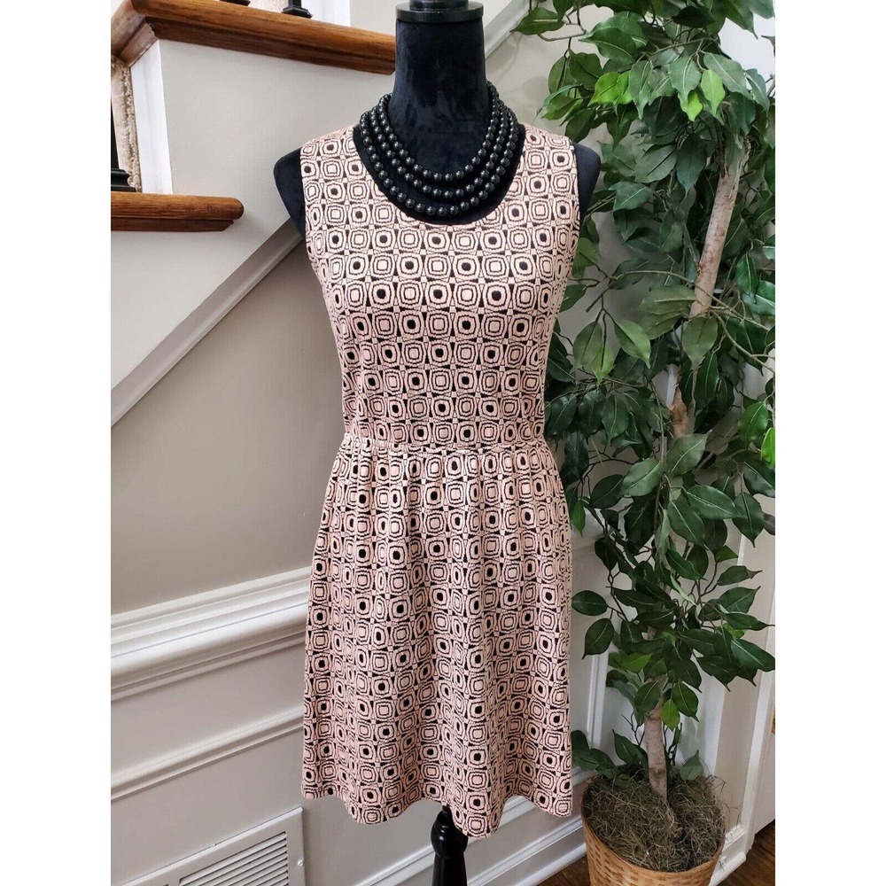 Whisper Women's Cream Polyester Round Neck Sleeveless Knee Length Dress Size L